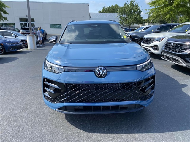 new 2025 Volkswagen Tiguan car, priced at $39,941