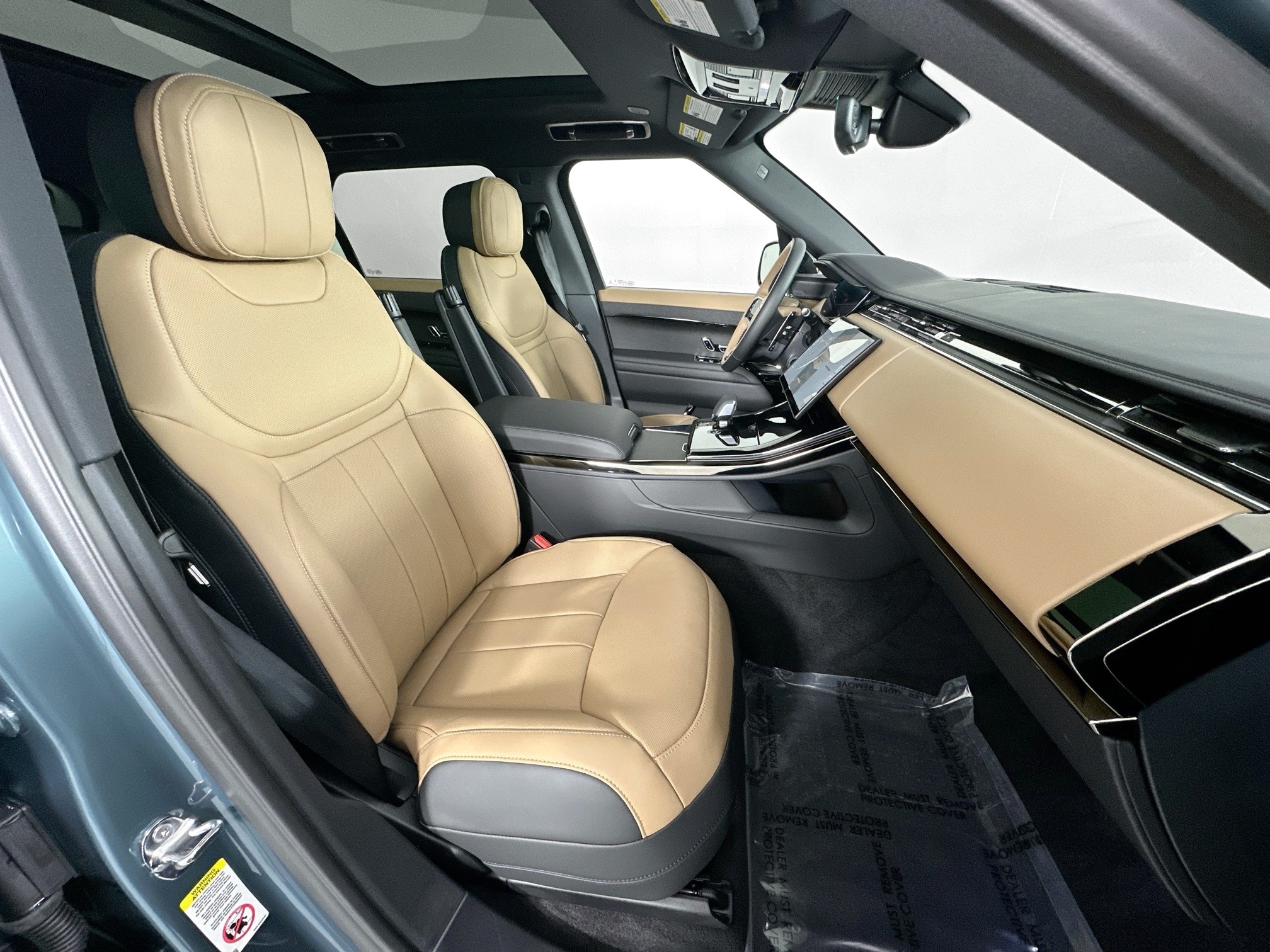 new 2025 Land Rover Range Rover Sport car