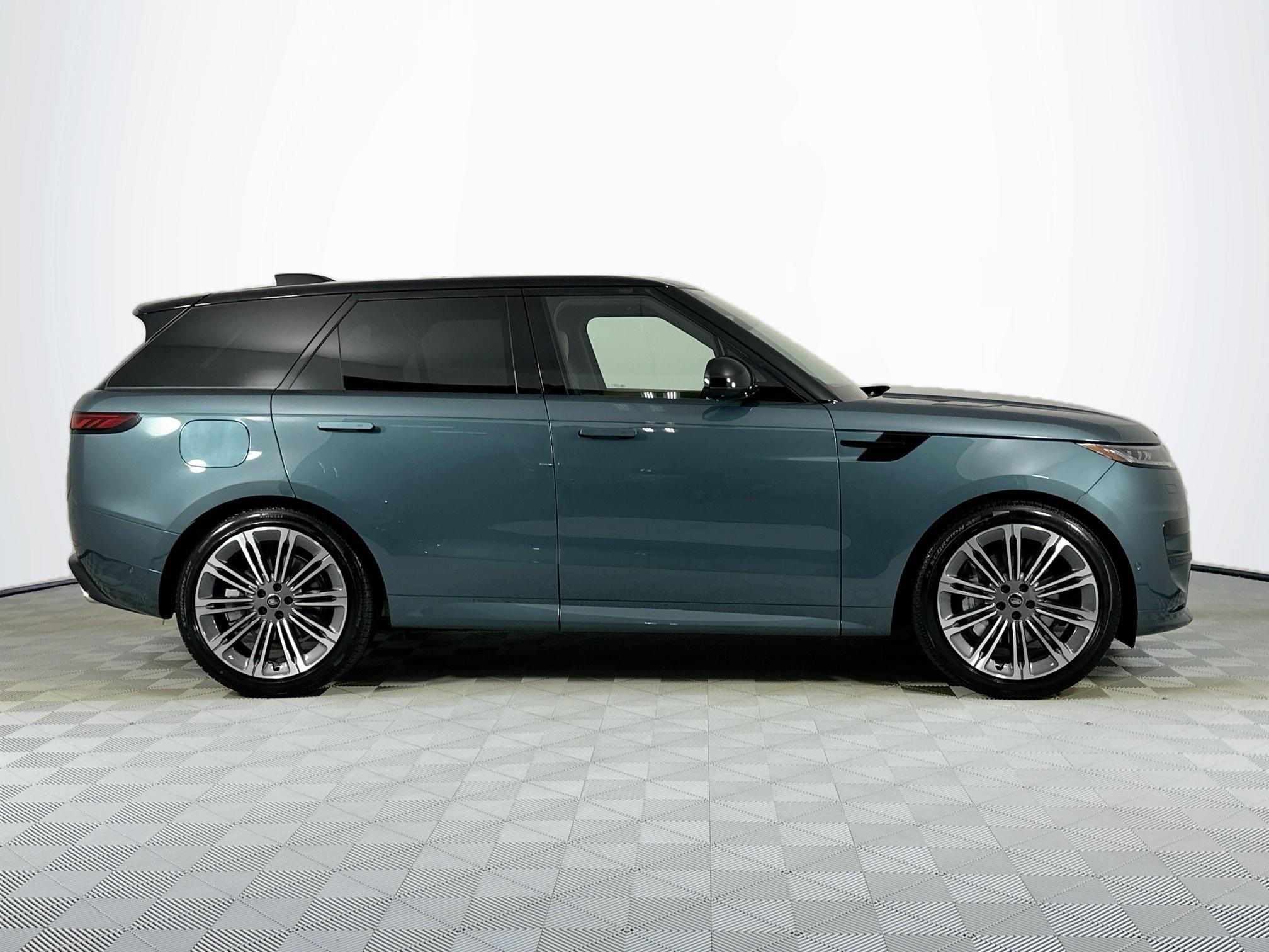 new 2025 Land Rover Range Rover Sport car
