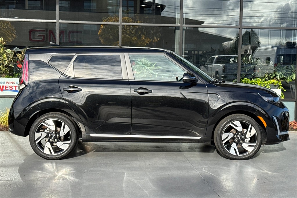 used 2025 Kia Soul car, priced at $22,976