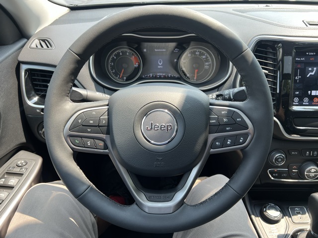 used 2022 Jeep Cherokee car, priced at $27,378