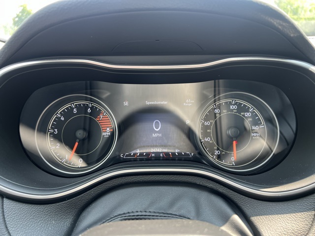 used 2022 Jeep Cherokee car, priced at $27,378
