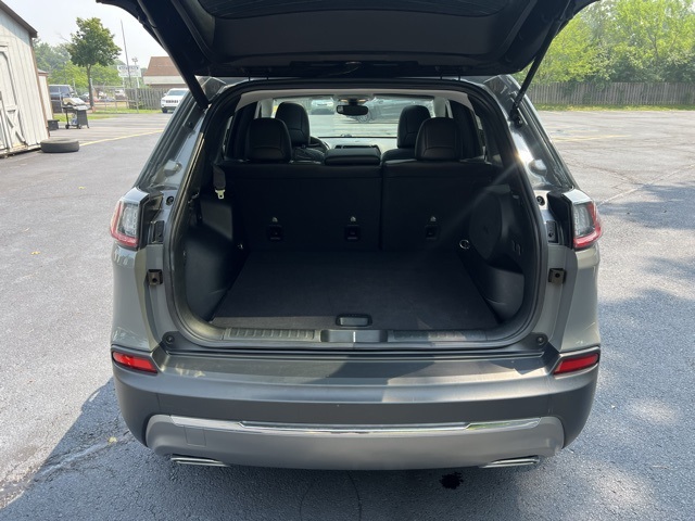 used 2022 Jeep Cherokee car, priced at $27,378
