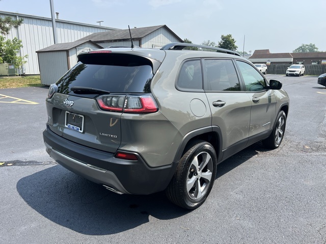 used 2022 Jeep Cherokee car, priced at $27,378