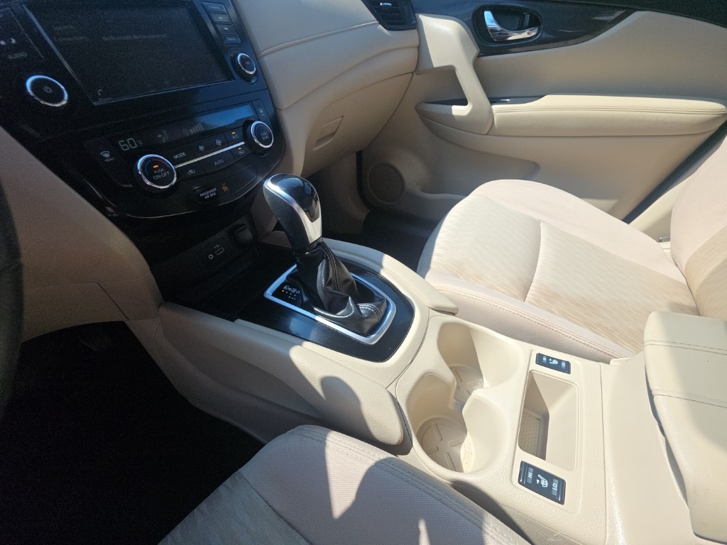 used 2018 Nissan Rogue car, priced at $11,895