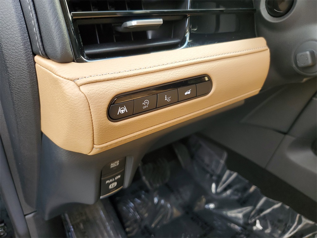 used 2025 INFINITI QX80 car, priced at $82,998