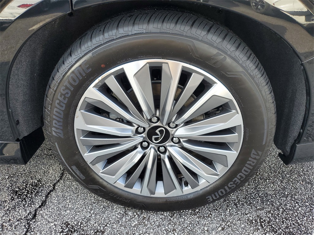used 2025 INFINITI QX80 car, priced at $82,998