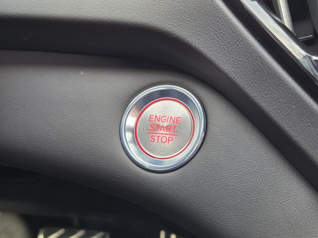 used 2025 Acura RDX car, priced at $45,400