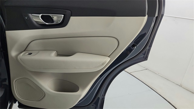 new 2025 Volvo XC60 Plug-In Hybrid car, priced at $71,485