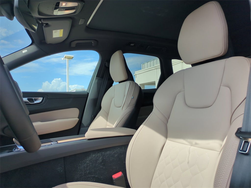 new 2026 Volvo XC60 car, priced at $48,435