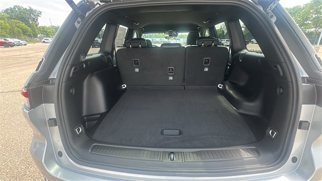 new 2025 Jeep Grand Cherokee car, priced at $45,025