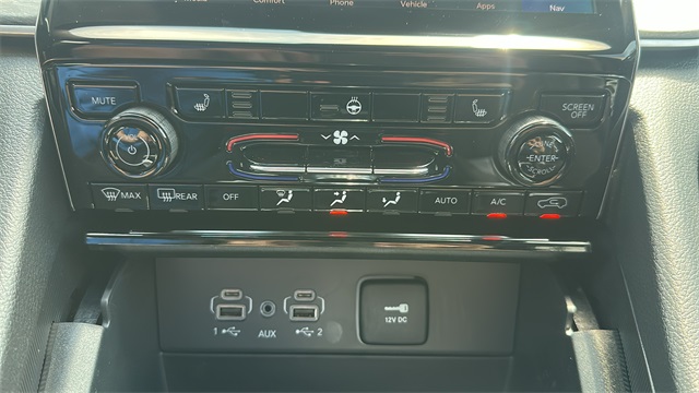 new 2025 Jeep Grand Cherokee car, priced at $45,025