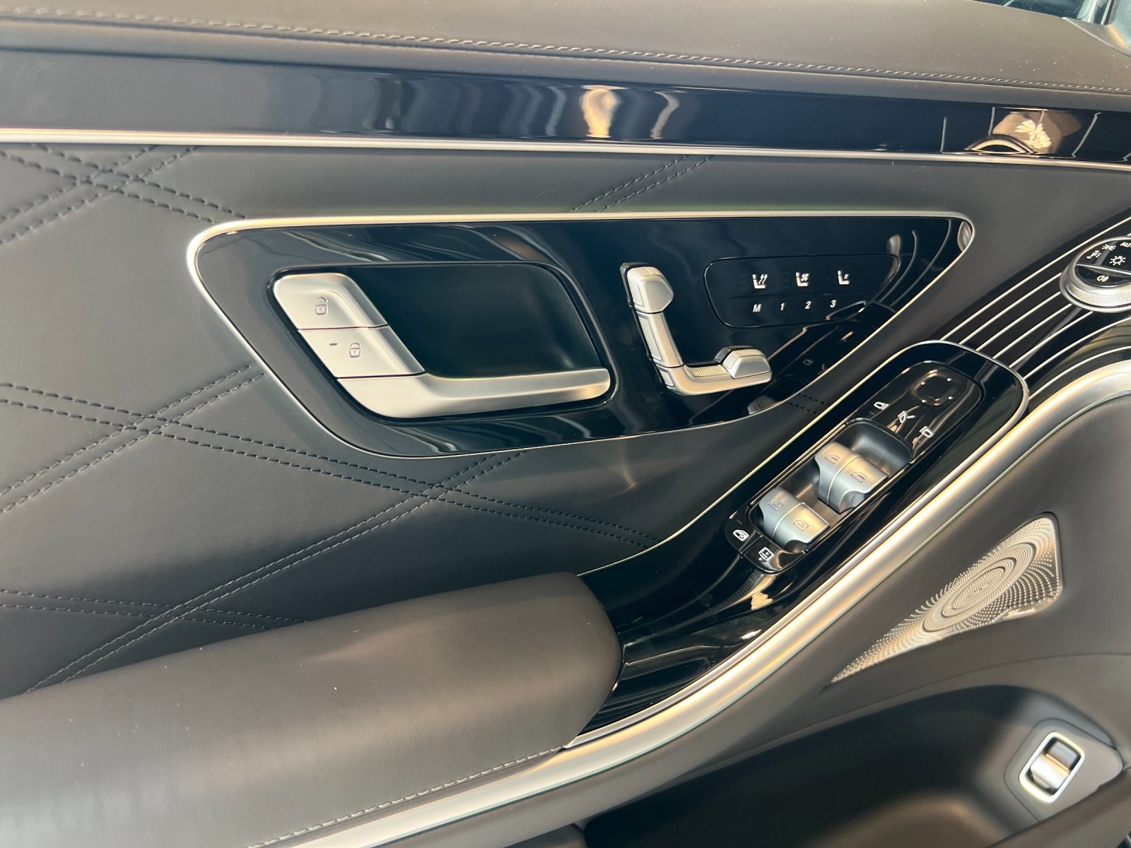 new 2025 Mercedes-Benz S-Class car