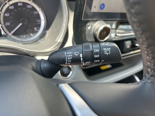 used 2023 Toyota Highlander car, priced at $41,990
