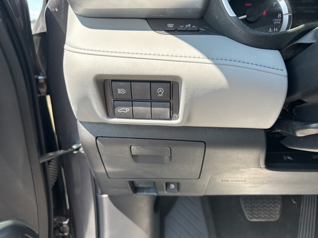 used 2023 Toyota Highlander car, priced at $41,990