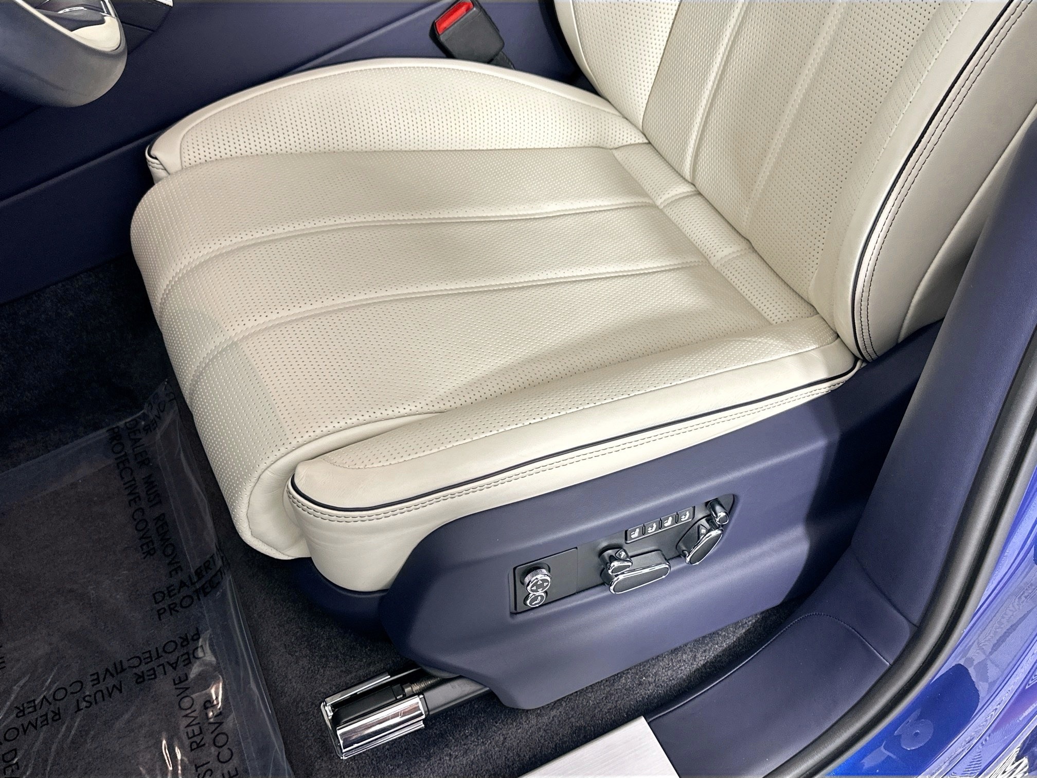 used 2023 Bentley Bentayga EWB car, priced at $179,998