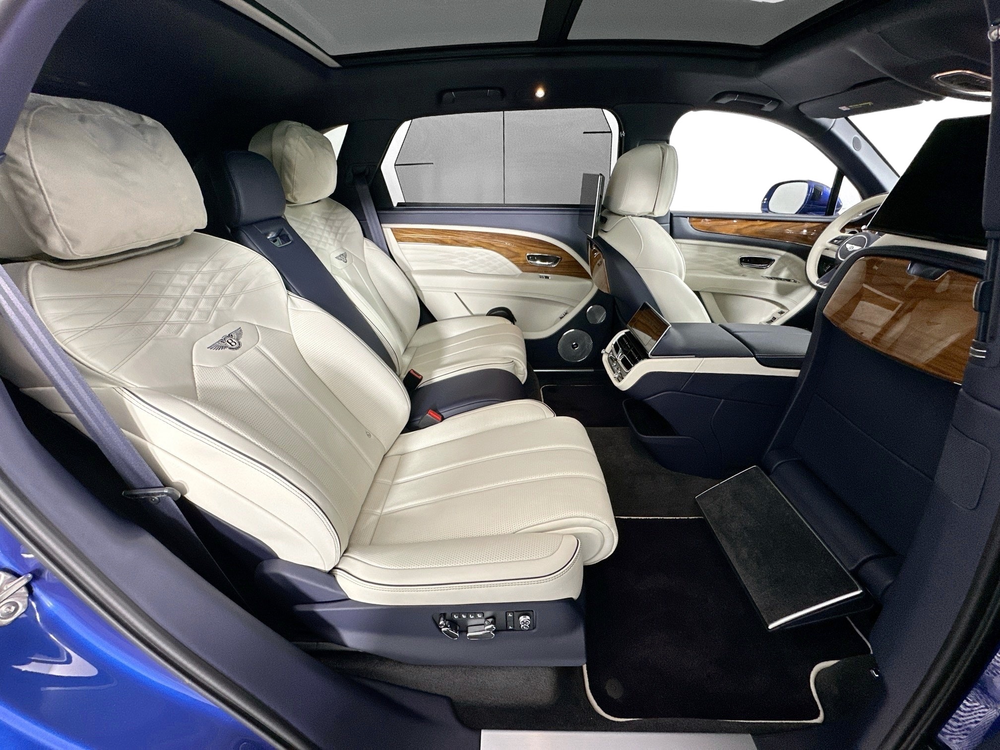 used 2023 Bentley Bentayga EWB car, priced at $179,998