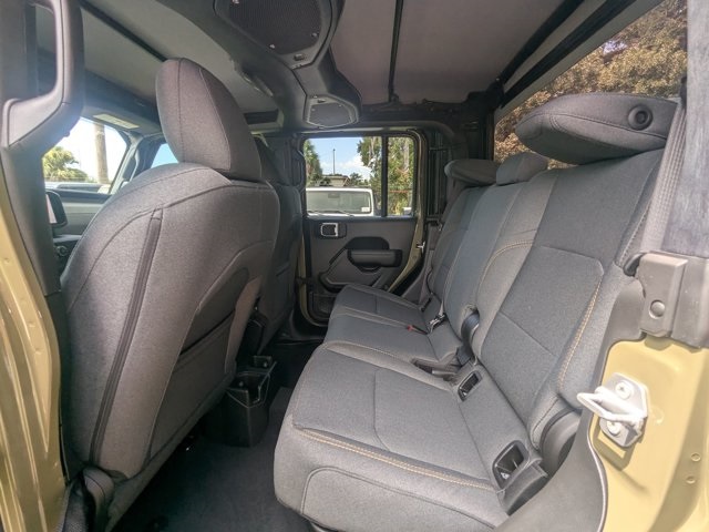 new 2025 Jeep Gladiator car, priced at $32,690