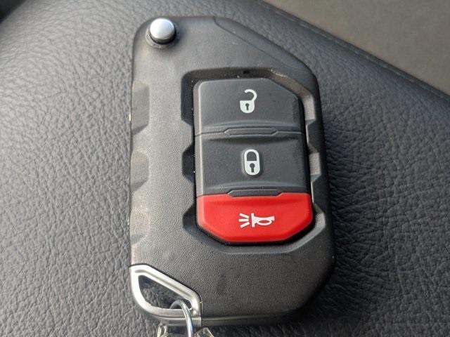 new 2025 Jeep Gladiator car, priced at $32,690