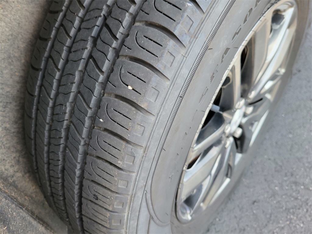 used 2019 GMC Acadia car, priced at $17,987