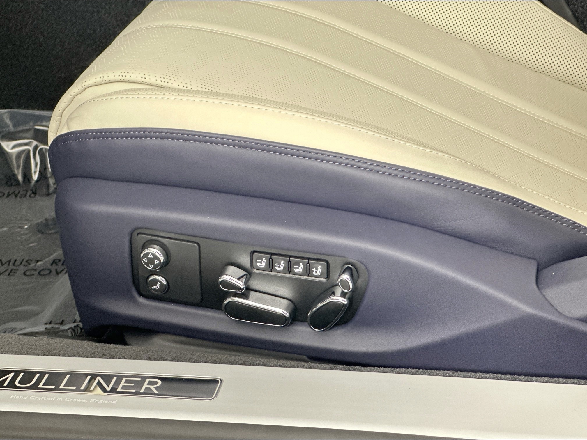 new 2025 Bentley Continental GTC car