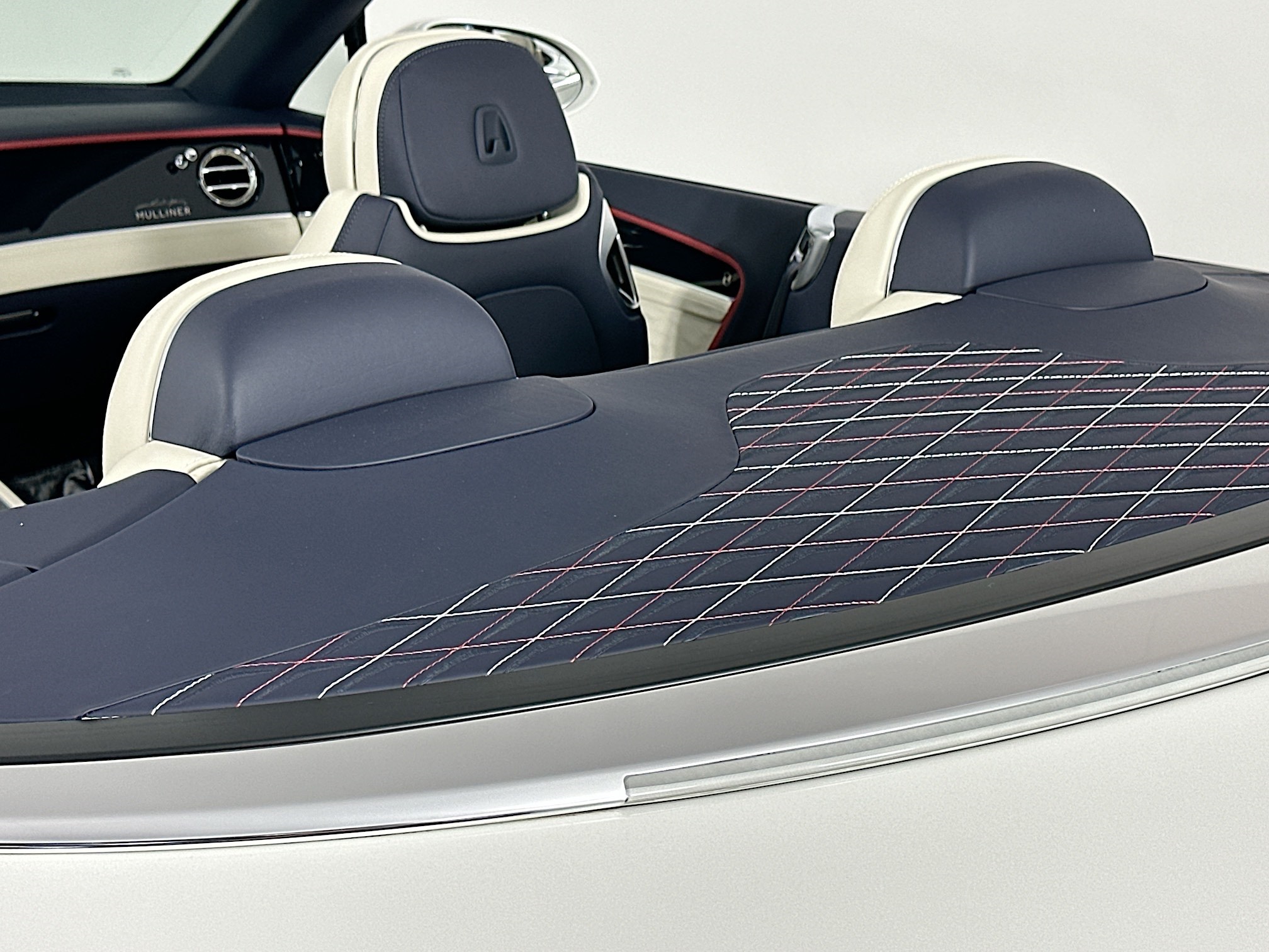 new 2025 Bentley Continental GTC car