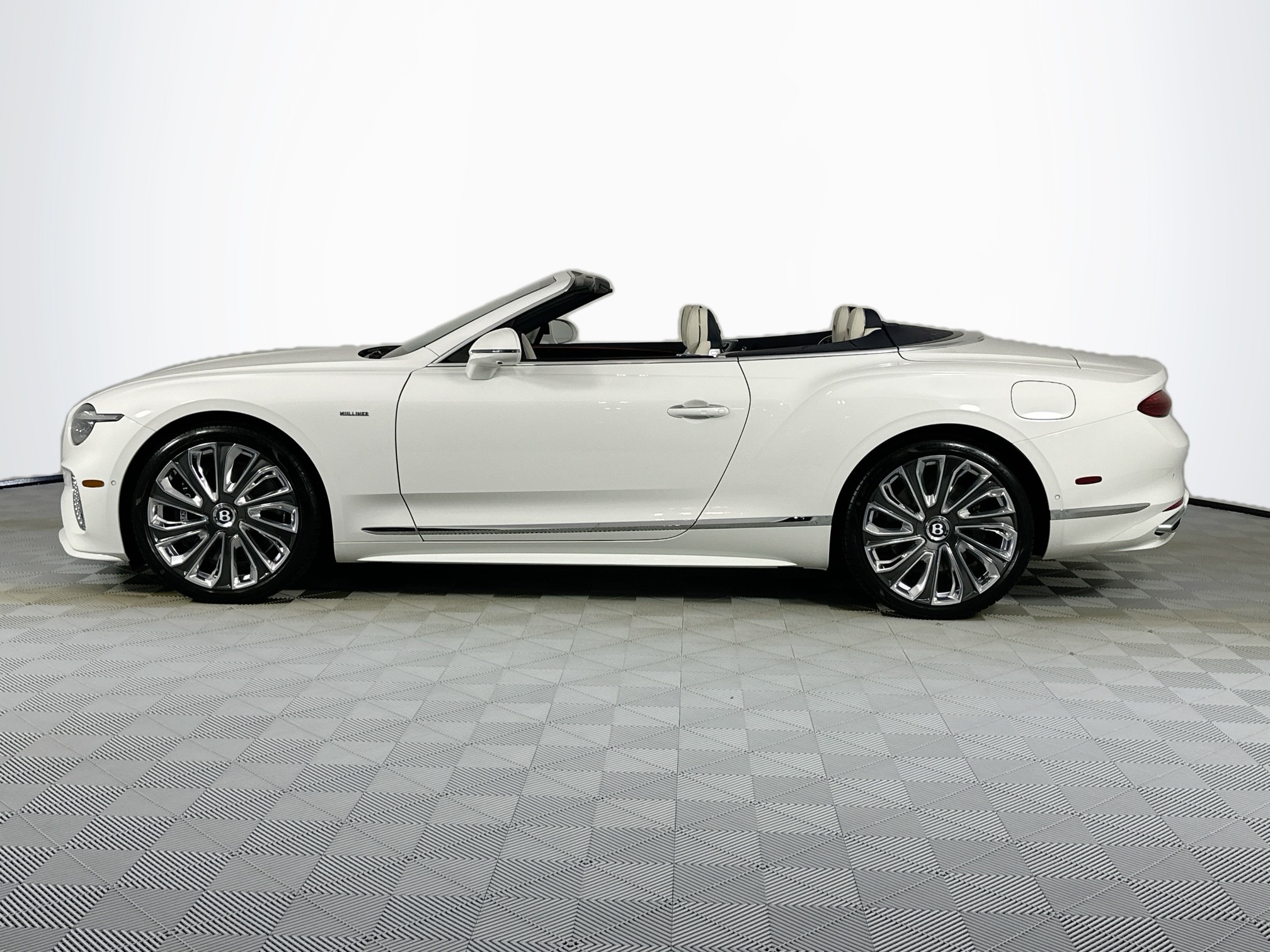 new 2025 Bentley Continental GTC car