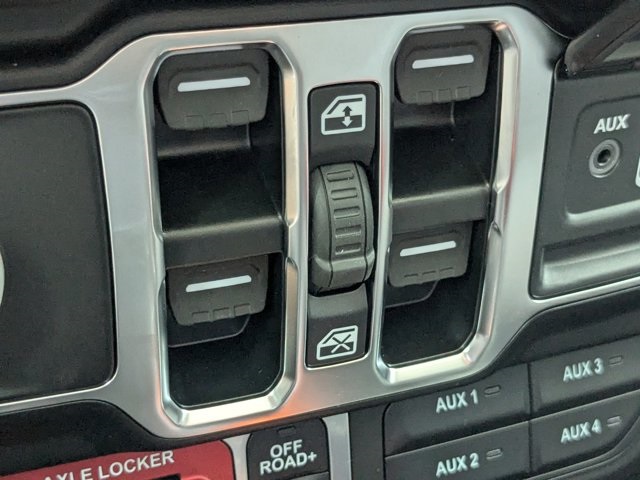 new 2025 Jeep Wrangler car, priced at $42,485