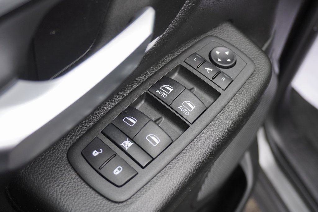 used 2022 Ram 1500 car, priced at $34,000