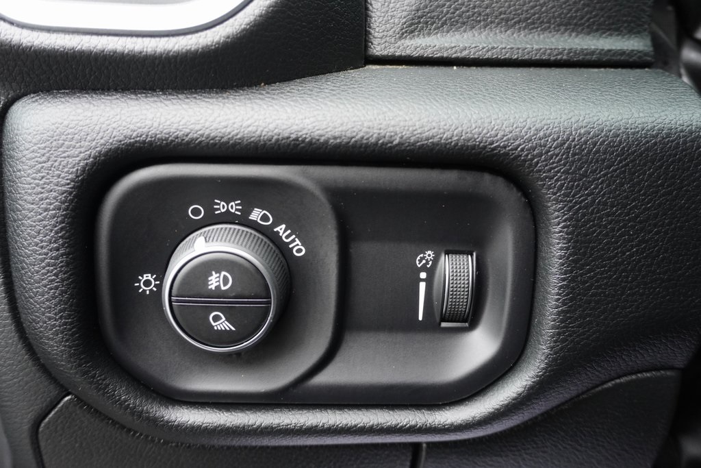 used 2022 Ram 1500 car, priced at $34,000