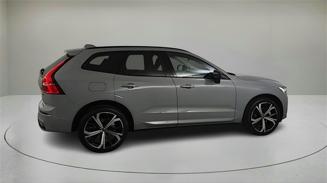 new 2025 Volvo XC60 car, priced at $60,660