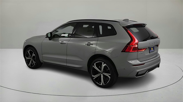 new 2025 Volvo XC60 car, priced at $60,660
