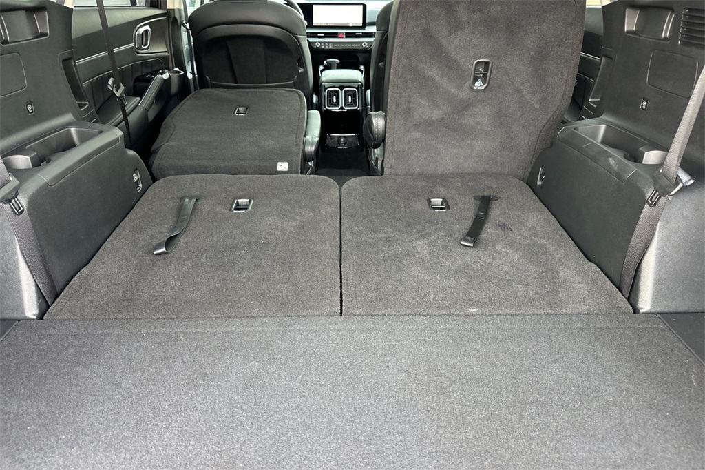used 2024 Kia Sorento car, priced at $38,939