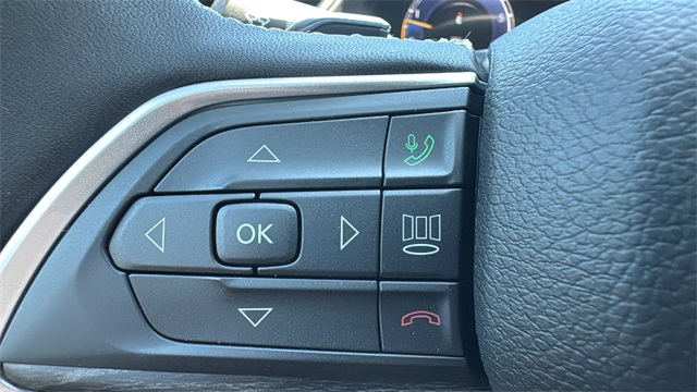 new 2025 Jeep Grand Cherokee car, priced at $45,912
