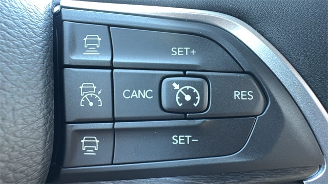 new 2025 Jeep Grand Cherokee car, priced at $45,912