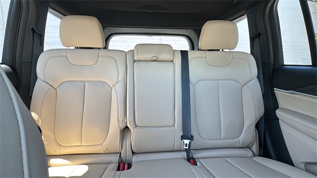 new 2025 Jeep Grand Cherokee car, priced at $45,912