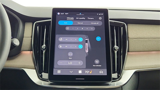 new 2025 Volvo XC90 car, priced at $69,155