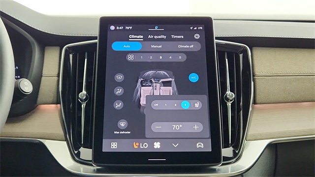 new 2025 Volvo XC90 car, priced at $69,155