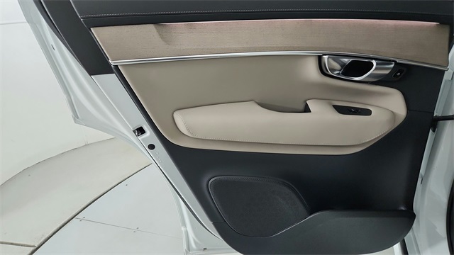 new 2025 Volvo XC90 car, priced at $69,155