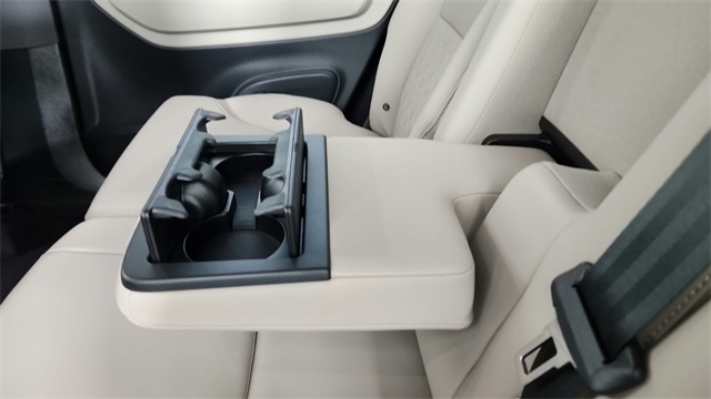 new 2025 Volvo XC90 car, priced at $69,155