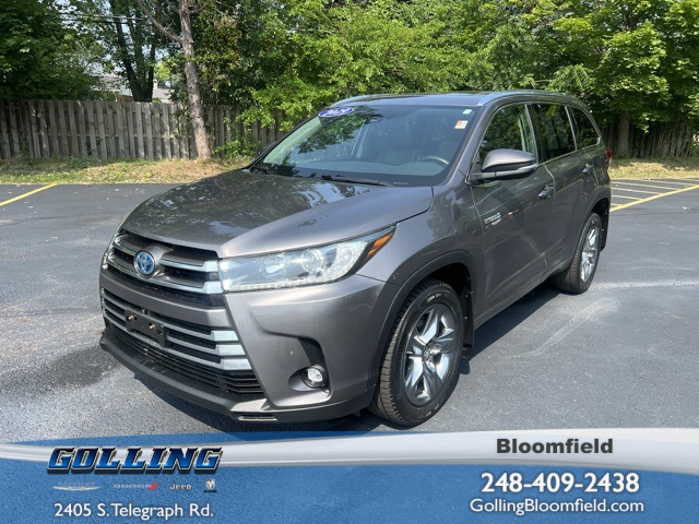 used 2019 Toyota Highlander Hybrid car, priced at $29,500