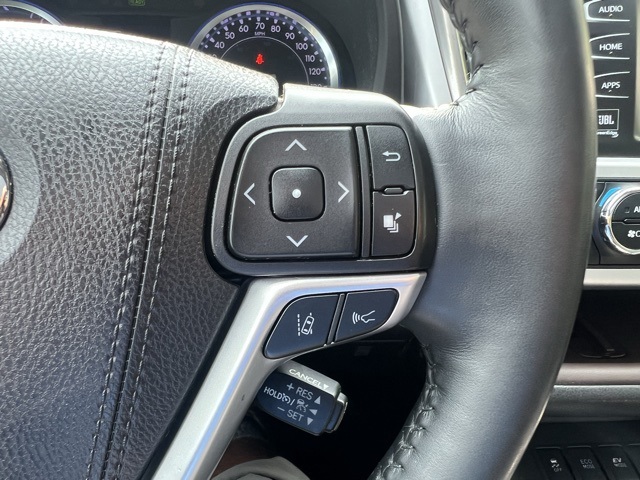 used 2019 Toyota Highlander Hybrid car, priced at $29,500