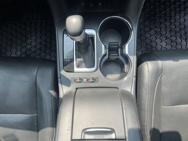 used 2019 Toyota Highlander Hybrid car, priced at $29,500