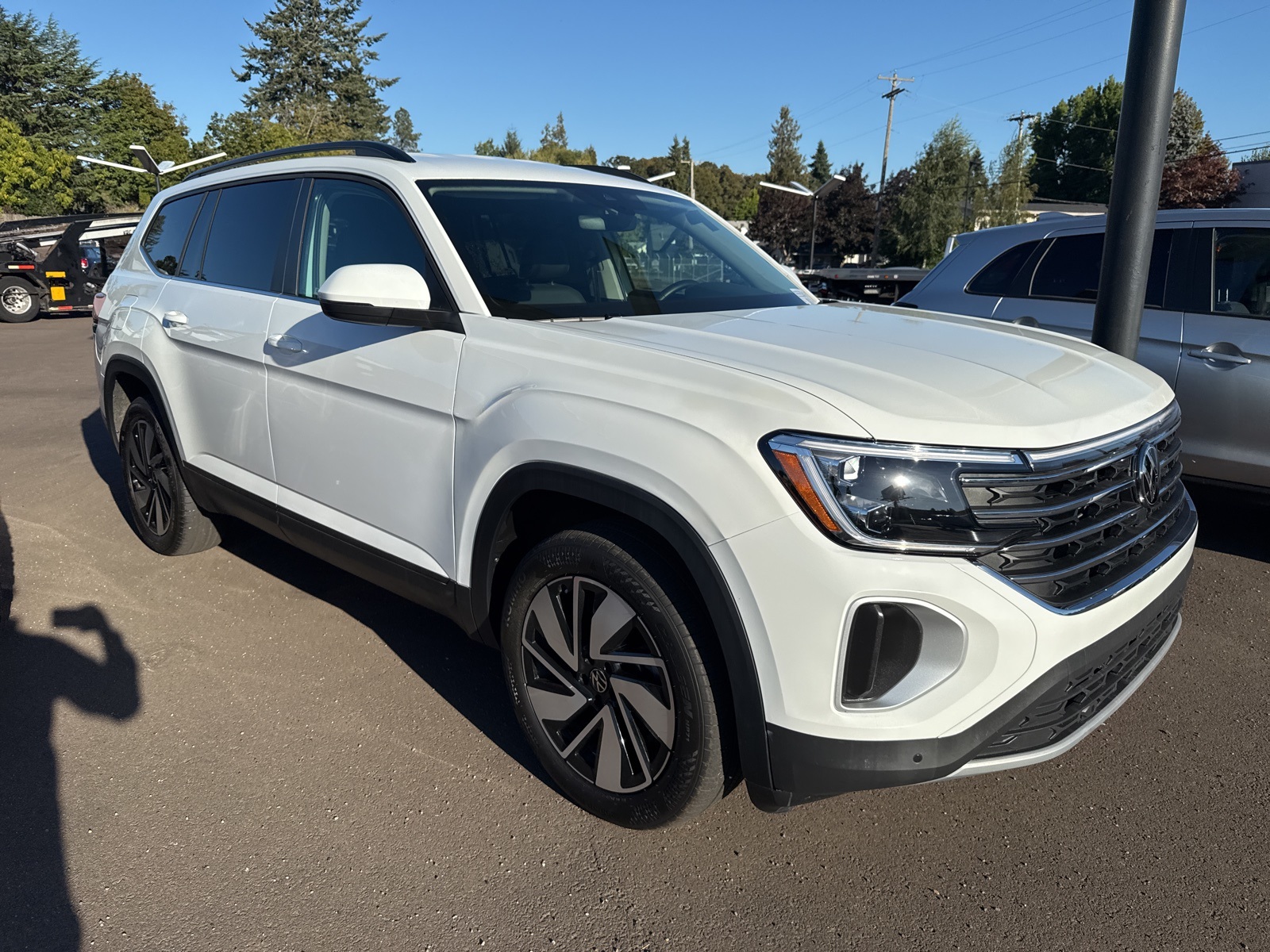 used 2025 Volkswagen Atlas car, priced at $37,498