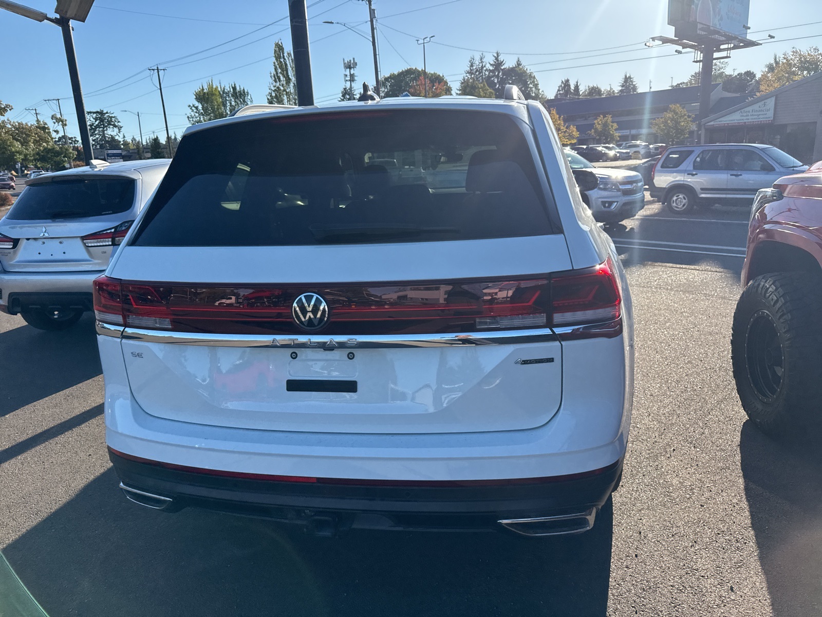 used 2025 Volkswagen Atlas car, priced at $37,498