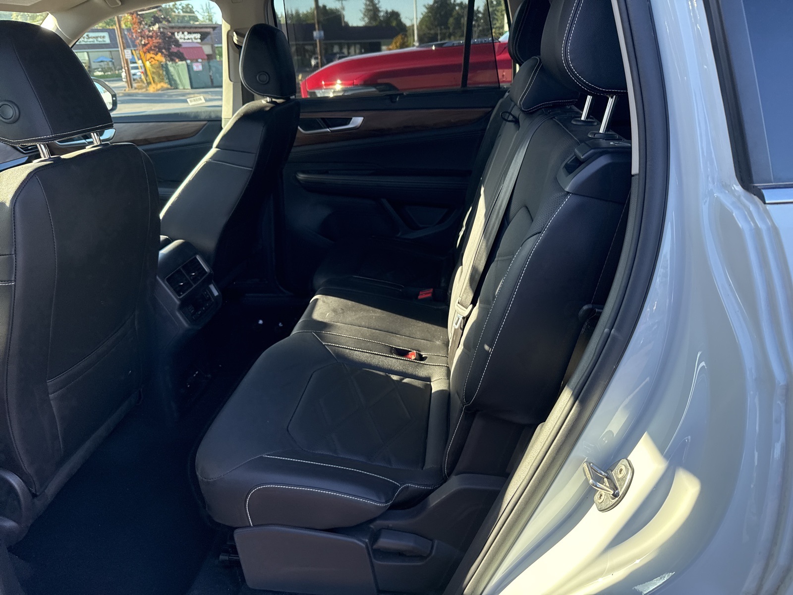 used 2025 Volkswagen Atlas car, priced at $37,498
