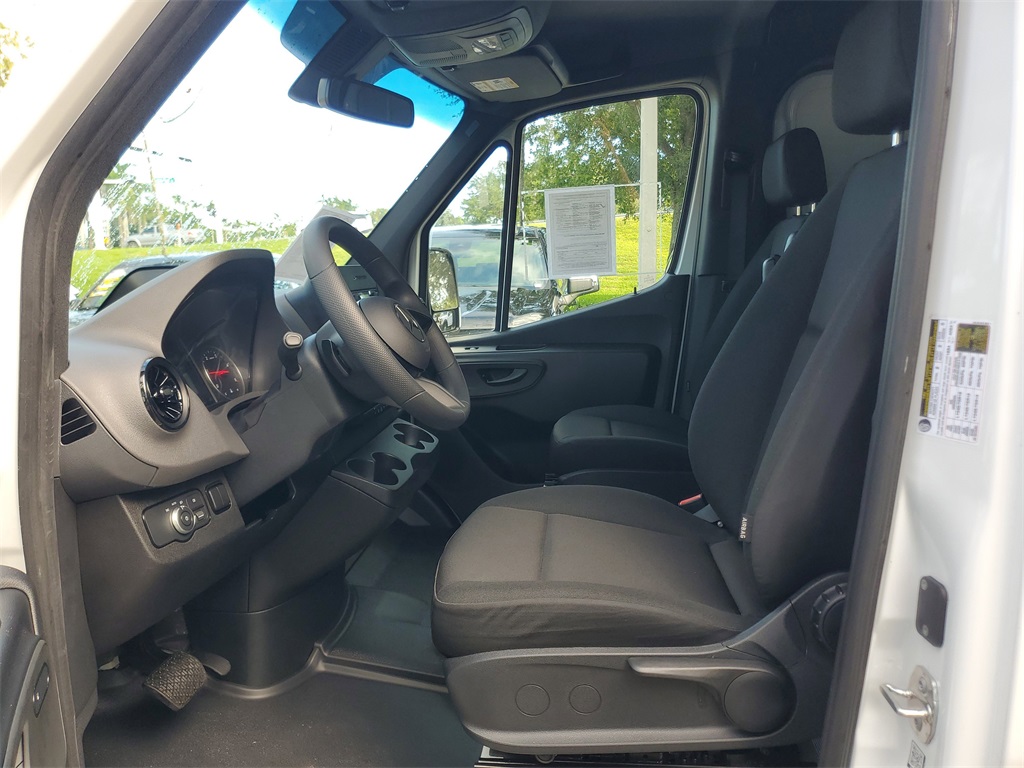 used 2025 Mercedes-Benz Sprinter 2500 car