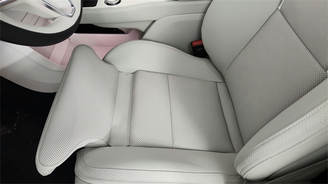 new 2025 Volvo EX90 car, priced at $95,585