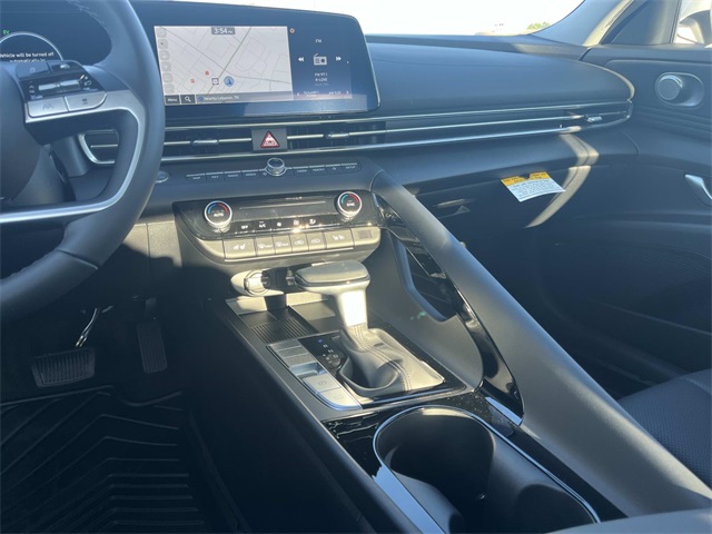new 2025 Hyundai Elantra Hybrid car, priced at $28,410