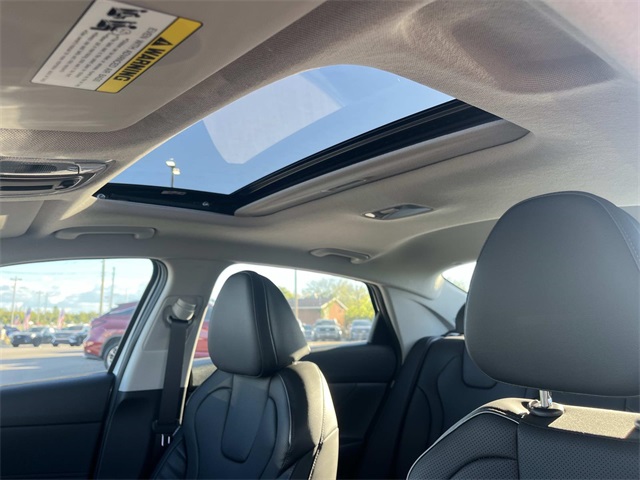 new 2025 Hyundai Elantra Hybrid car, priced at $28,410